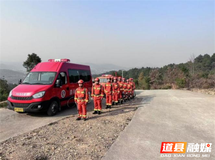 道县开展带装带水巡逻守护重点防火区域1_副本.png