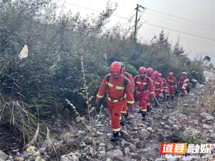 道县开展带装带水巡逻守护重点防火区域2_副本.png