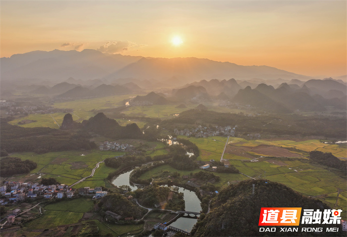 道县：田园山水共金秋（组图）6_副本.jpg