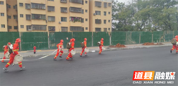 道县举办第二届乡镇半专业森林消防队伍技能比武3_副本.png 道县举办第二届乡镇半专业森林消防队伍技能比武3_副本.png