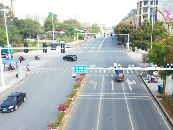 道县启用AI电子警察抓拍摩电车辆违法