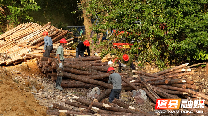 道县：巧建“小水坝” 打通农田灌溉“最后一公里”5_副本.png
