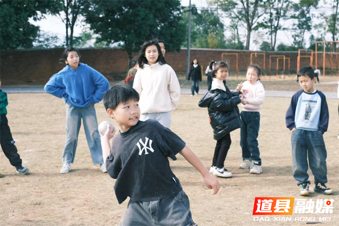 激情飞扬逐梦赛场祥霖铺中心小学2025年秋季运动会圆满举行7_副本.png 激情飞扬逐梦赛场祥霖铺中心小学2025年秋季运动会圆满举行7_副本.png