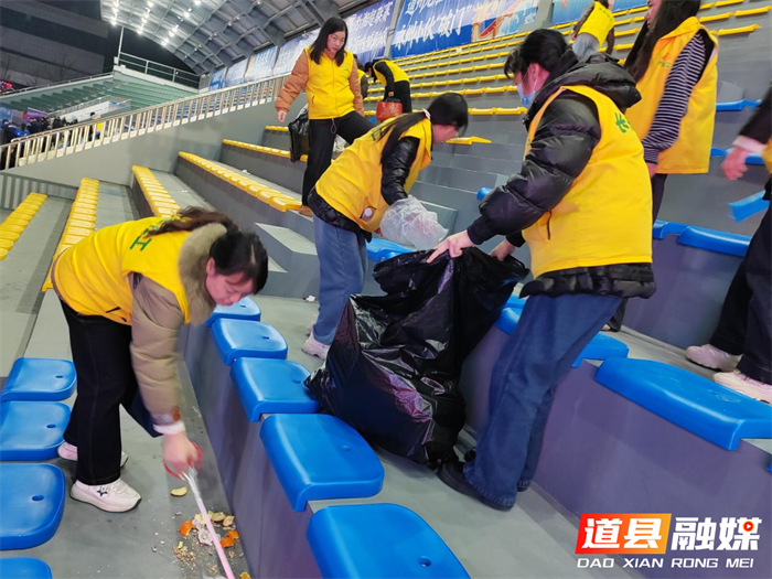 道县社工开展志愿服务  构筑文明观赛风景线6_副本.png