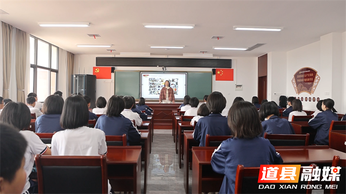 道县：百校清明祭英烈 红色火种植心田3_副本.png