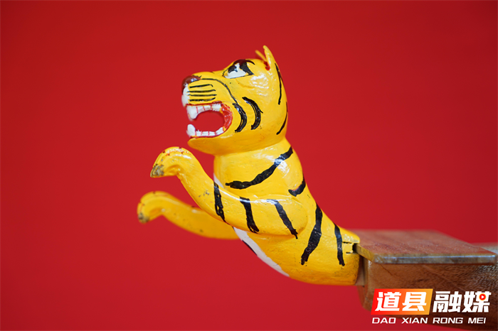 黄虎送子：所愿皆成的造福神灵1_副本.png
