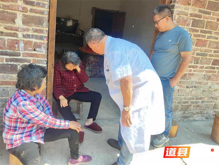 古村粽香飘 健康礼包到‖道县人民医院赴乐福堂镇龙村开展大型巡回义诊8_副本.png