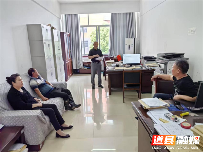 [“未执行到位案件”集中执行专项行动]道县法院：多次入村解民忧，筹钱赔偿显真心1_副本.png