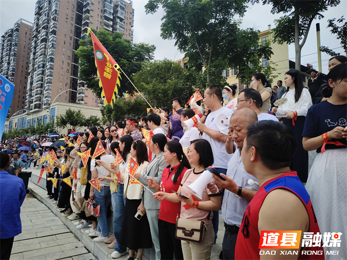 道县中医医院：龙舟竞渡创佳绩 风药飘香惠民生2_副本.jpg