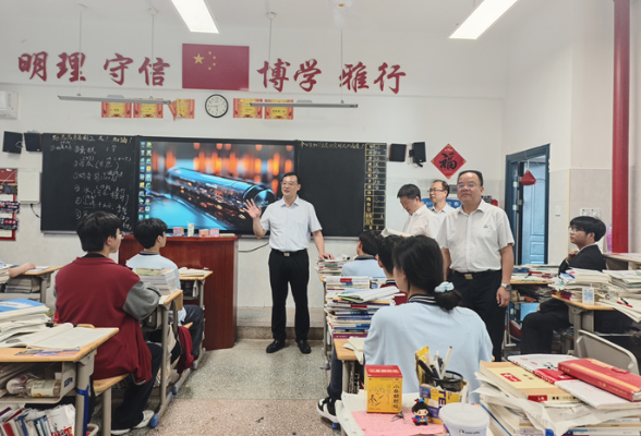 唐超学调研全县高考备考工作  寄语广大高考学子