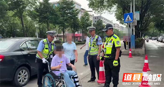 道县：考生紧急求助 交警热情服务1_副本.png
