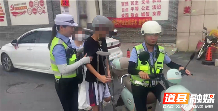道县：考生紧急求助 交警热情服务3_副本.png