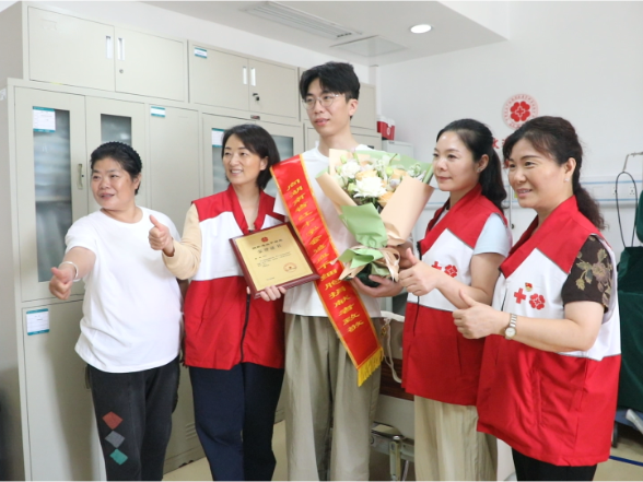 道县：接续母亲爱心棒 “00后”青年传递生命火种