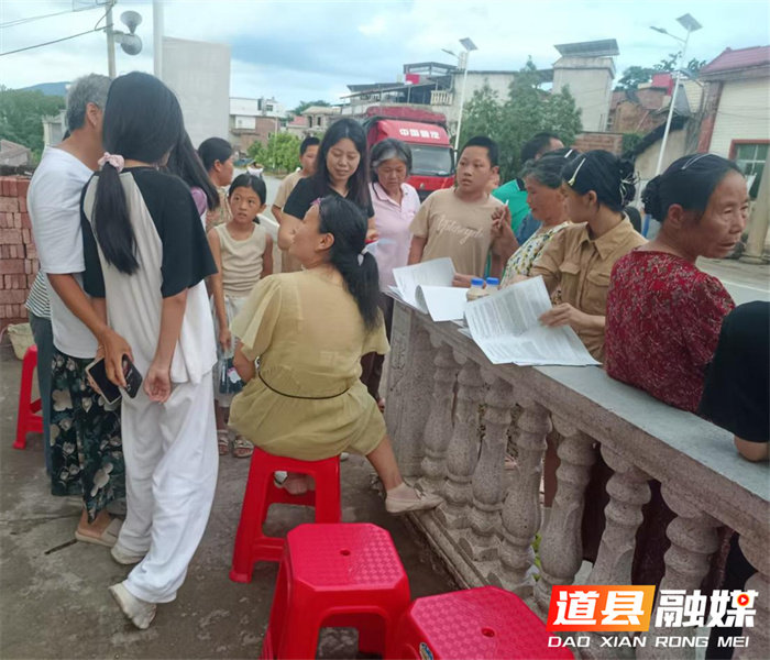 道县四马桥镇：疏堵结合筑牢防溺水“安全屏障” 1_副本1.png