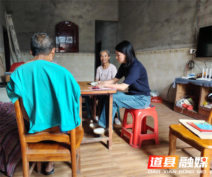 道县四马桥镇大走访架起连心桥精准帮扶绘就振兴图1_副本1.png