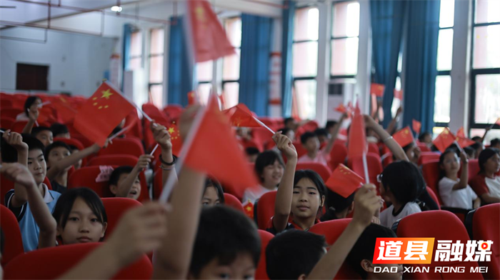追寻先烈足迹 汲取奋进力量——道县、蓝山选调生赴陈树湘烈士纪念馆开展沉浸式学习4_副本.png