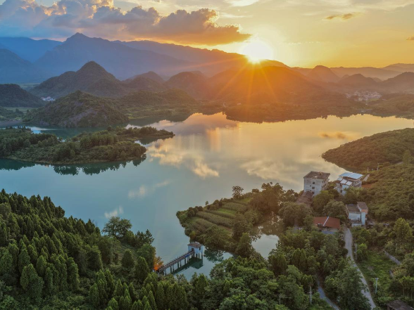 道县：湖光山色入画来