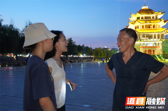 这边风景独好——湖南师大“光影筑梦”实践团探访道县夜间文体活2_副本.png