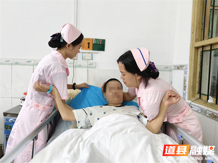 医疗服务提升年︱道县中医医院肿瘤科护士长王丽娟：以仁心守护生命，用专业重塑尊严3_副本.jpg