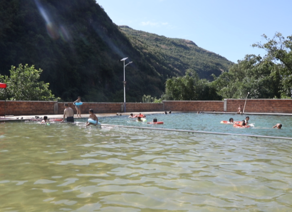 视频｜道县：标准化户外游泳点成开学前消暑“安全港湾”  筑牢防溺水坚实屏障 