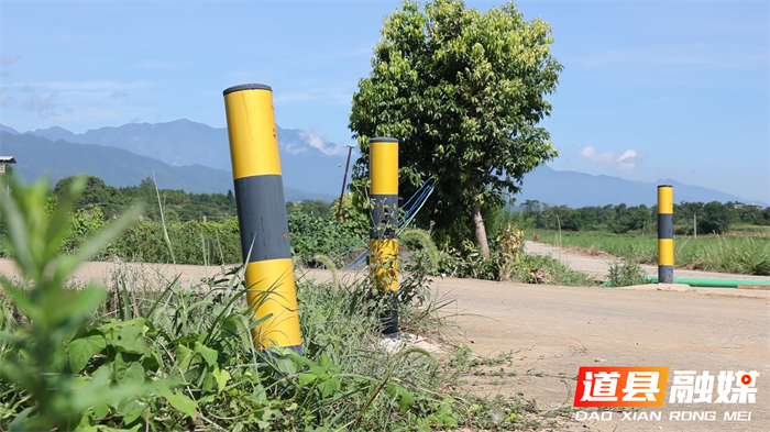 道县：“小护栏”守护“大民生” 农村公路安防工程为乡村振兴系上“安全带”6_副本.png