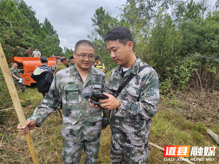 道县四马桥镇：实战演练强本领 “地空”协同护安全2_副本.png