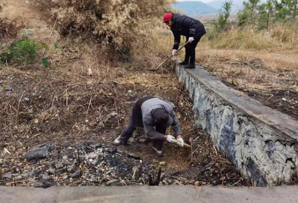 道县：冬闲人不闲 掀起冬修水利热潮