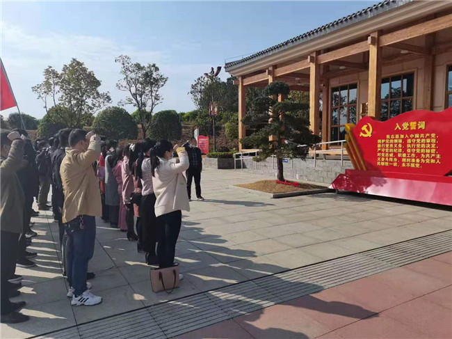 0219道县住建局组织干部职工参观陈树湘烈士纪念馆01.jpg