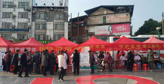 道县卫键系统：积极参加“3.5学雷锋活动”
