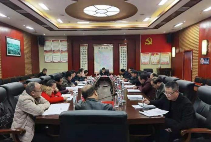 吴恢才主持召开道县“十四五”规划征求科技教育卫生领域专家意见建议座谈会