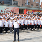 高校如何推动党建与意识形态工作深度融合