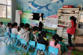 绘出成长照亮安全——“向日葵亲子小屋”呵护童心成长