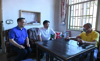 蒋强先开展“八一”走访慰问活动