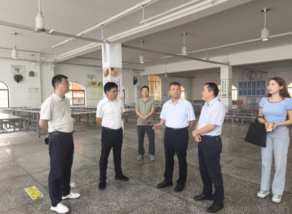 永州市人大社会建设委赴冷水滩区、零陵区督导校园安全生产工作