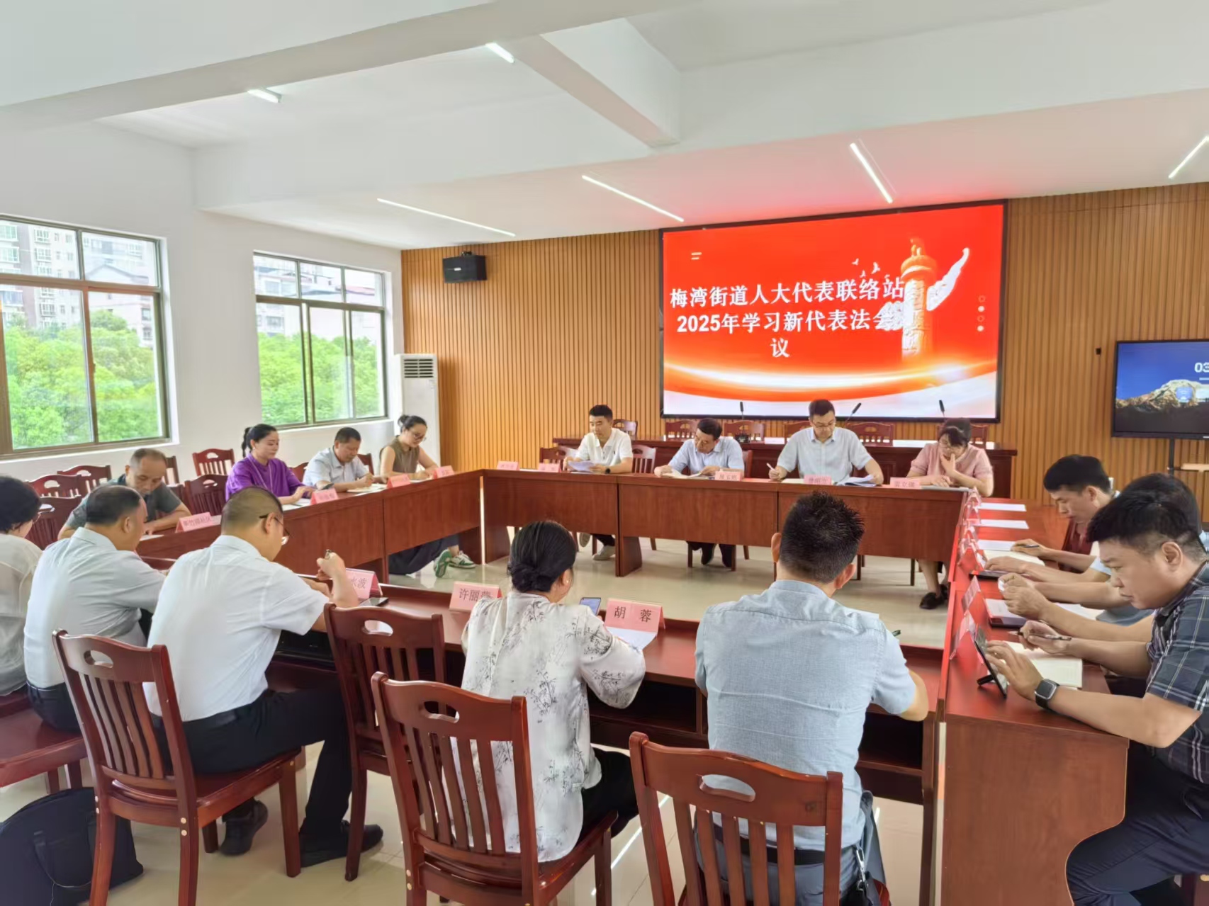 微信图片_20251014160725_1_317.jpg