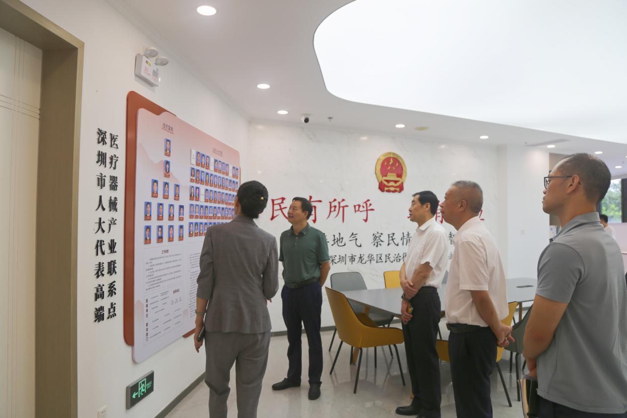 蓝山图片1.jpg