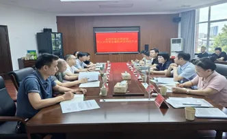龙飞凤率履职评议第七工作组到市林业局召开见面会