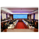 省十四届人大四次会议列席华侨座谈会在长召开