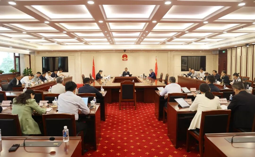 杨浩东主持召开省人大常委会党组2026年第9次会议