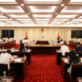 杨浩东讲授树立和践行正确政绩观学习教育专题党课
