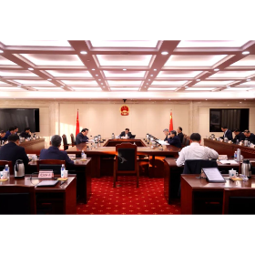 张剑飞主持召开省人大常委会党组理论学习中心组（扩大）集体学习