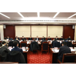 张剑飞出席“十五五”规划纲要编制和年度计划执行与经济运行情况座谈会