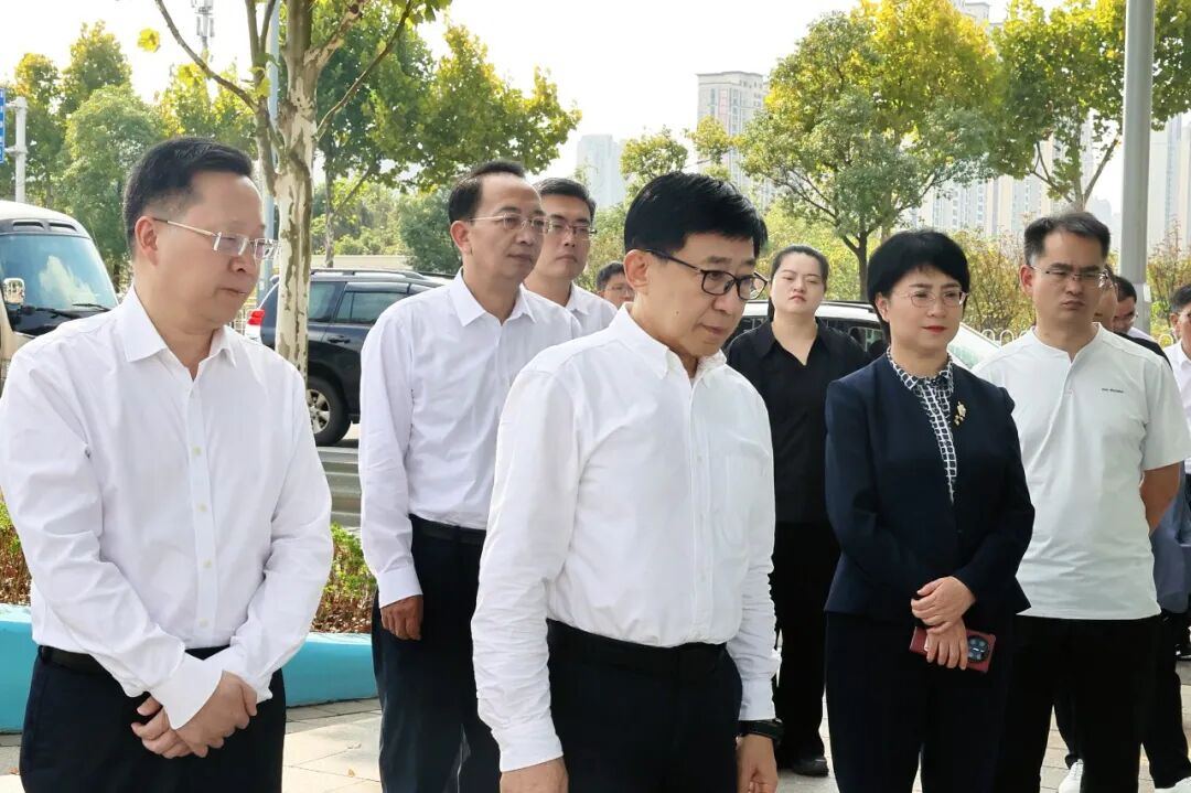 全国人大宪法法律委、常委会法工委调研组在湖南开展政府采购法修订草案立法调研
