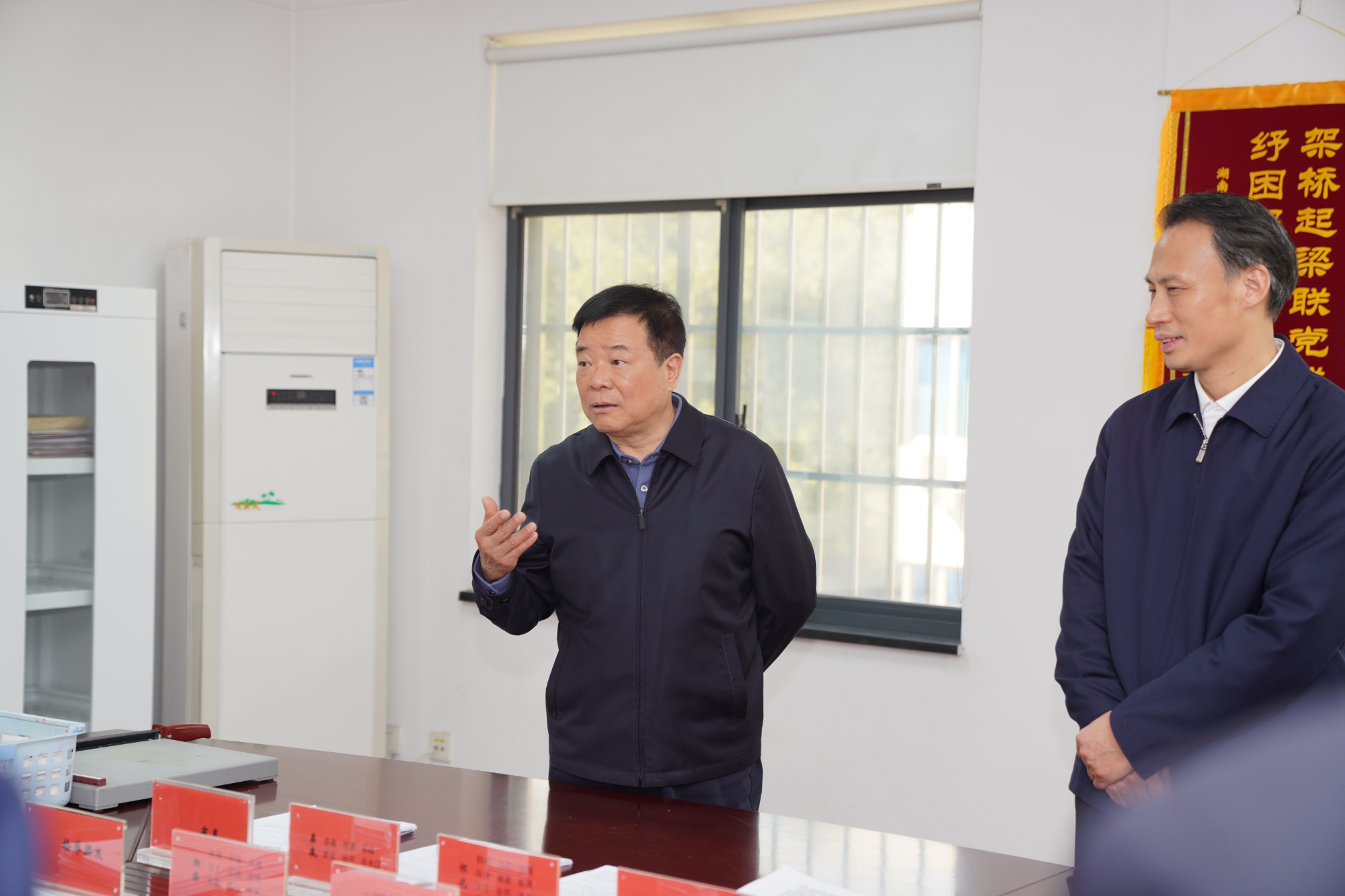 陈飞在省信访局调研时强调：用心用情、精准履职，以高质量信访工作服务高质量发展