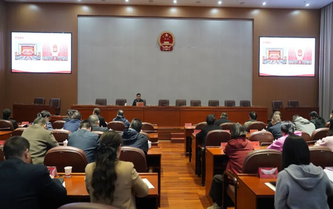 学习贯彻全国两会精神 | 衡阳市人大常委会机关传达学习全国两会精神