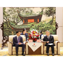 胡旭晟会见韩国客人