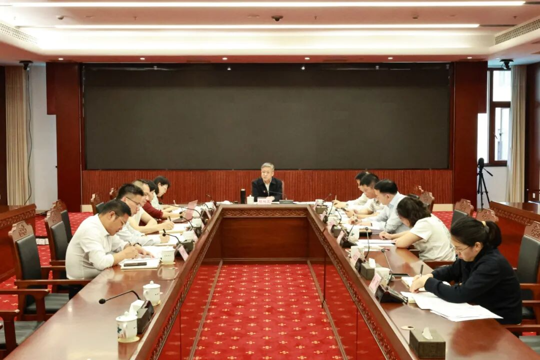 胡旭晟出席进一步完善基层法院员额制运行机制专题调研研讨会