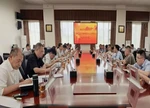 陈飞在益阳粮食安全保障法执法检查汇报会上强调：坚决扛稳粮食安全政治责任  以良田良种良机良法集成增效赋能农业现代化