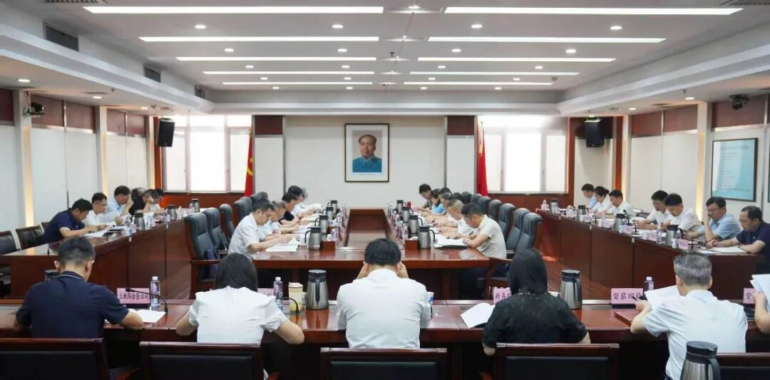 陈飞带队赴省自然资源厅开展大气污染防治相关法律法规执法检查