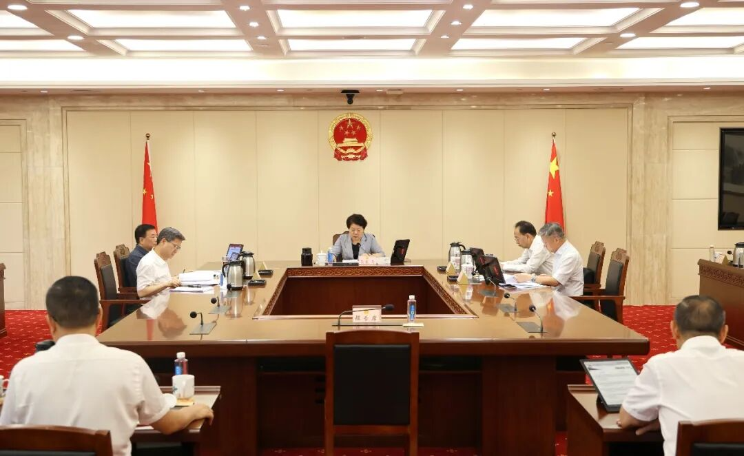 吴桂英主持召开省人大常委会党组2026年第16次会议